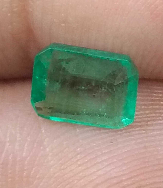 GSI Certified 1.13ct Medium Green Zambian Emerald Natural Gemstone