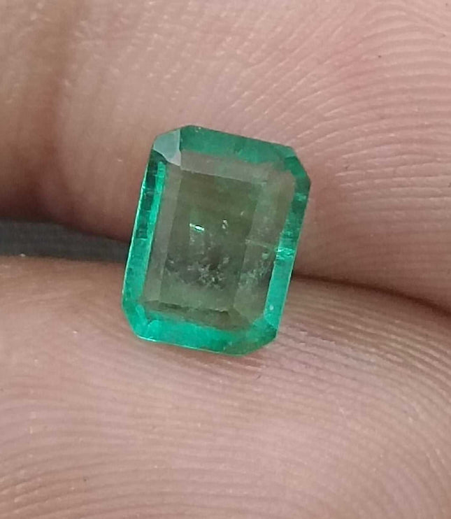GSI Certified 1.13ct Medium Green Zambian Emerald Natural Gemstone