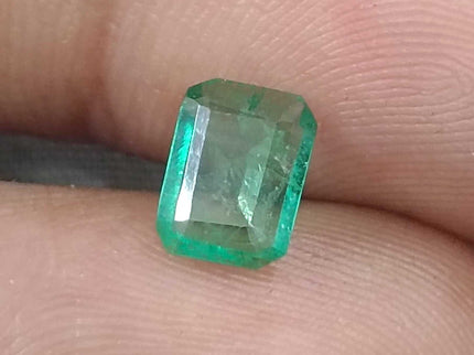 GSI Certified 1.13ct Medium Green Zambian Emerald Natural Gemstone