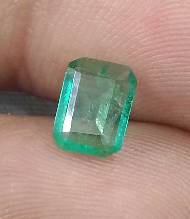 GSI Certified 1.13ct Medium Green Zambian Emerald Natural Gemstone