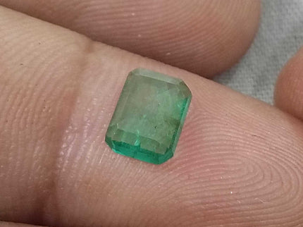 GSI Certified 1.13ct Medium Green Zambian Emerald Natural Gemstone
