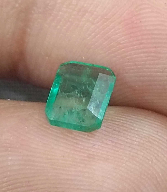 GSI Certified 1.13ct Medium Green Zambian Emerald Natural Gemstone
