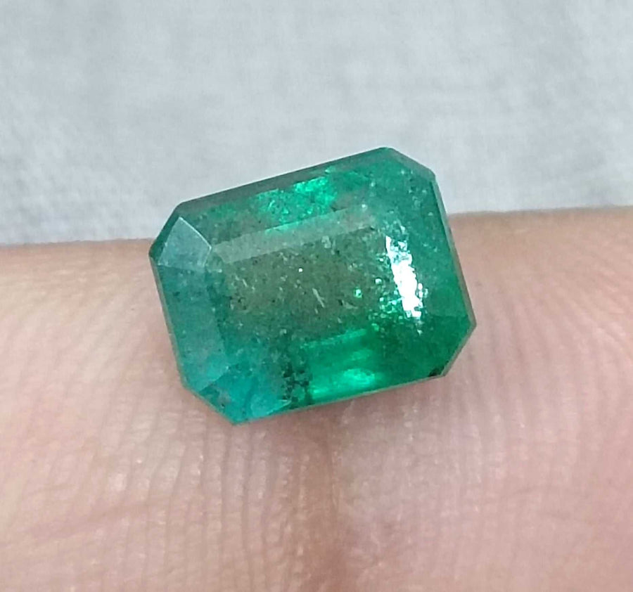Certified 2.59ct Natural Gemstone Zambian Emerald