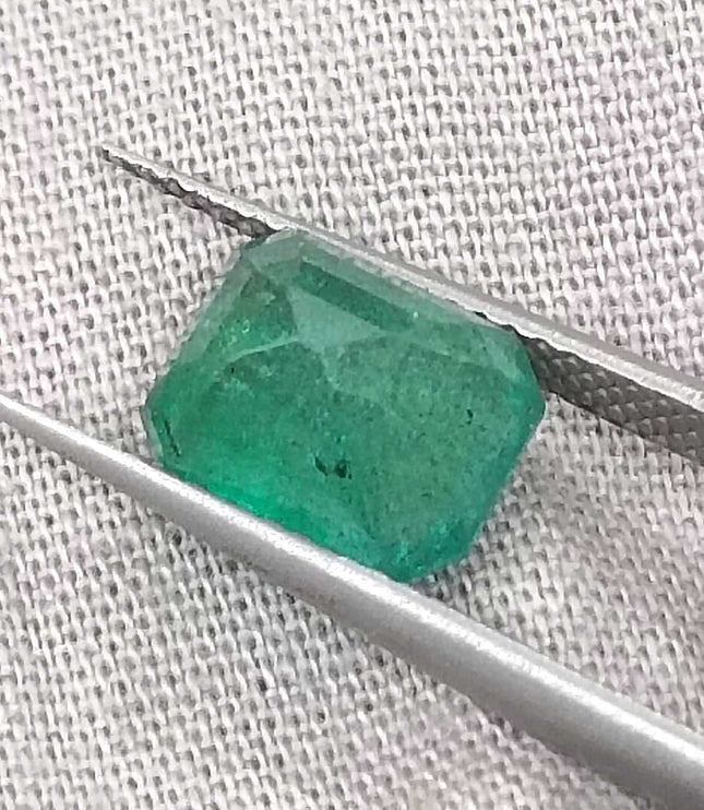 Certified 2.59ct Natural Gemstone Zambian Emerald