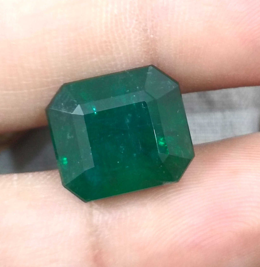 Zambian Emerald 13.40 ct Dark Green Octagon Cut Loose Gemstone – Investment Grade