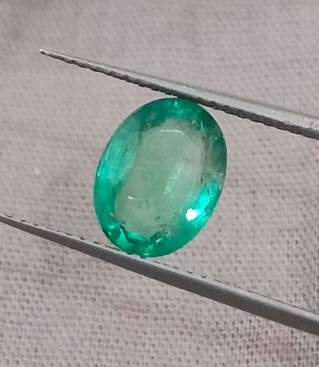 Certified 2.15ct Natural Zambian Emerald, Eye Clean Medium Light Green Stone.