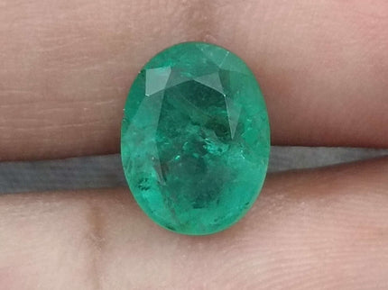 SALE! Natural Emerald 2.76ct Certified Oval Cut Medium Light Green Loose Gemstone