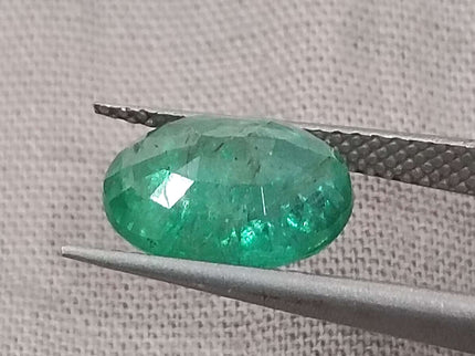 SALE! Natural Emerald 2.76ct Certified Oval Cut Medium Light Green Loose Gemstone