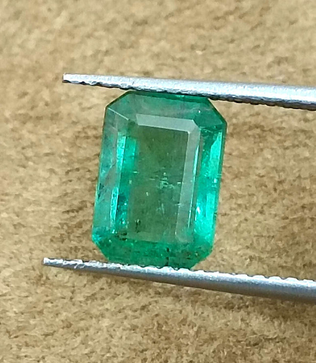 GSI Certified 1.54ct Medium Green Zambian Emerald