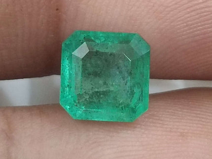 GSI certified 2.80ct medium green Zambian emerald