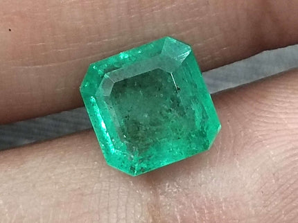 GSI certified 2.80ct medium green Zambian emerald