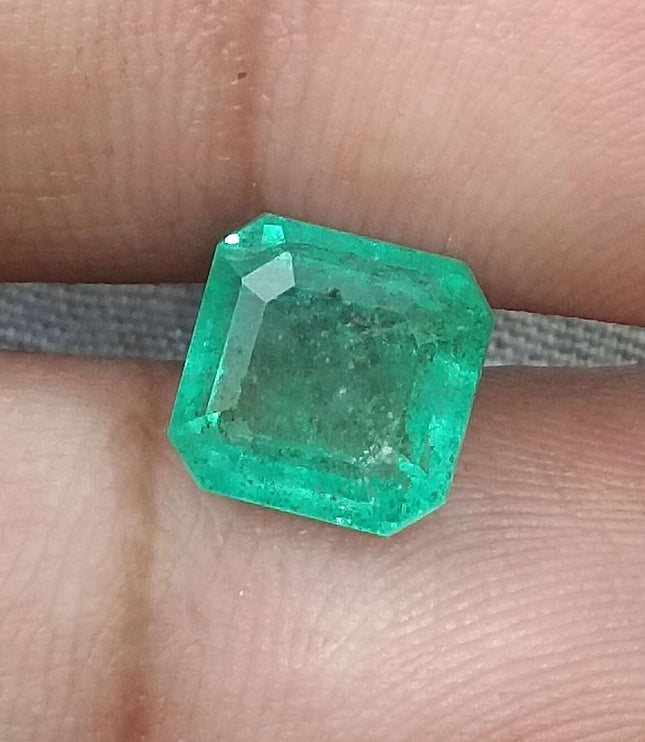 GSI certified 2.80ct medium green Zambian emerald