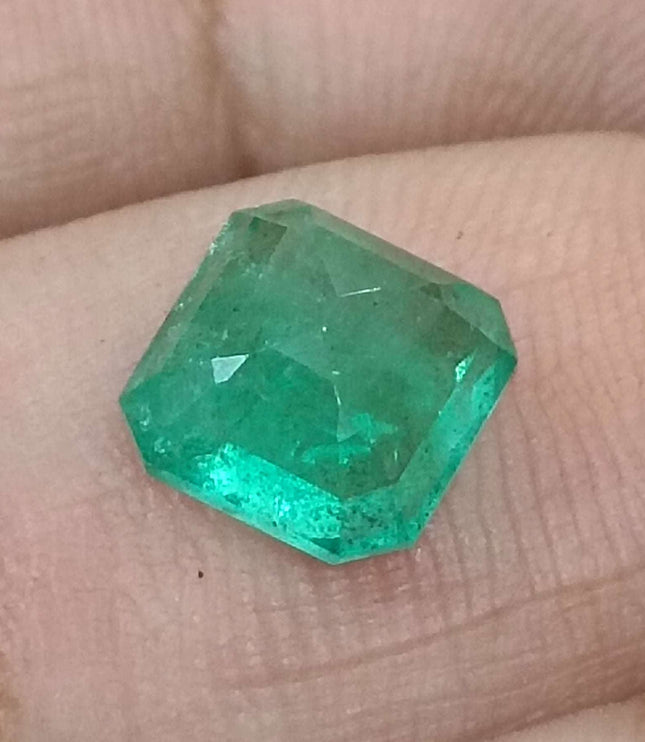 GSI certified 2.80ct medium green Zambian emerald