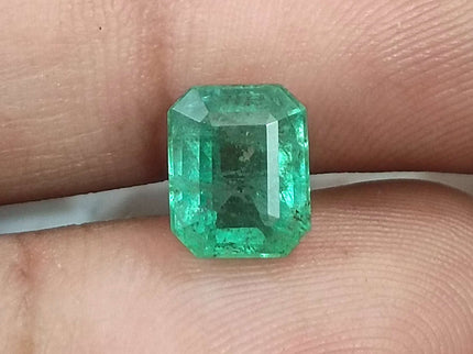 GSI certified 2.27ct velvet green natural Zambian emerald