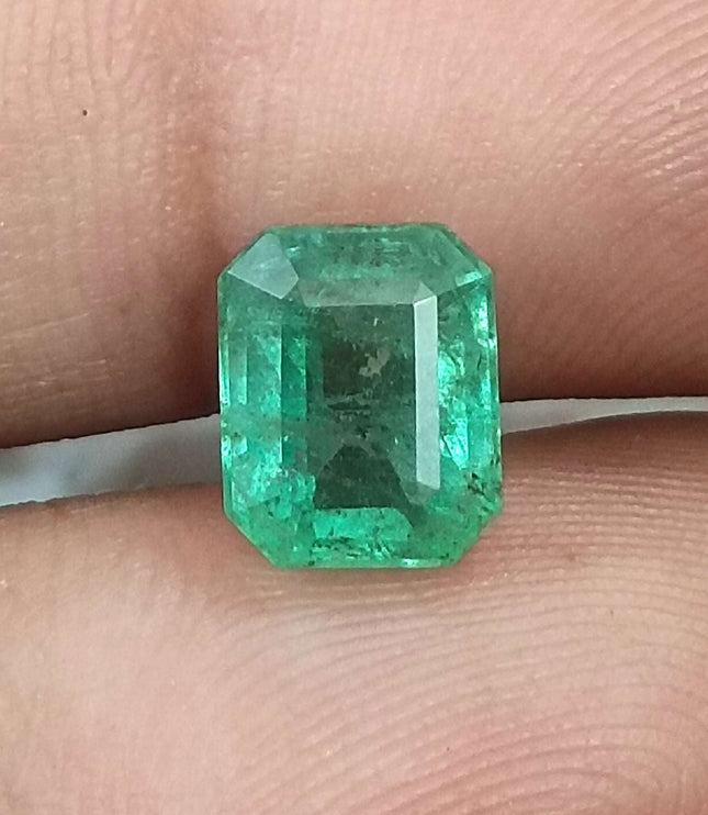GSI certified 2.27ct velvet green natural Zambian emerald