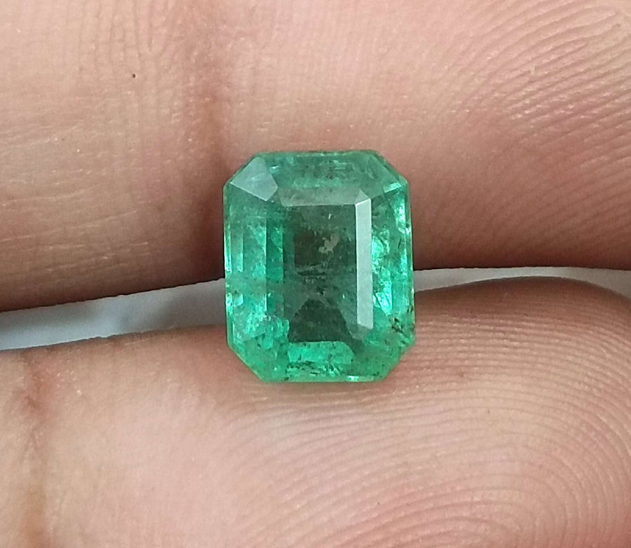 GSI certified 2.27ct velvet green natural Zambian emerald