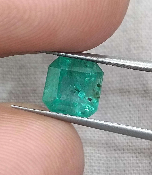 GSI Certified 1.72ct Zambian Emerald
