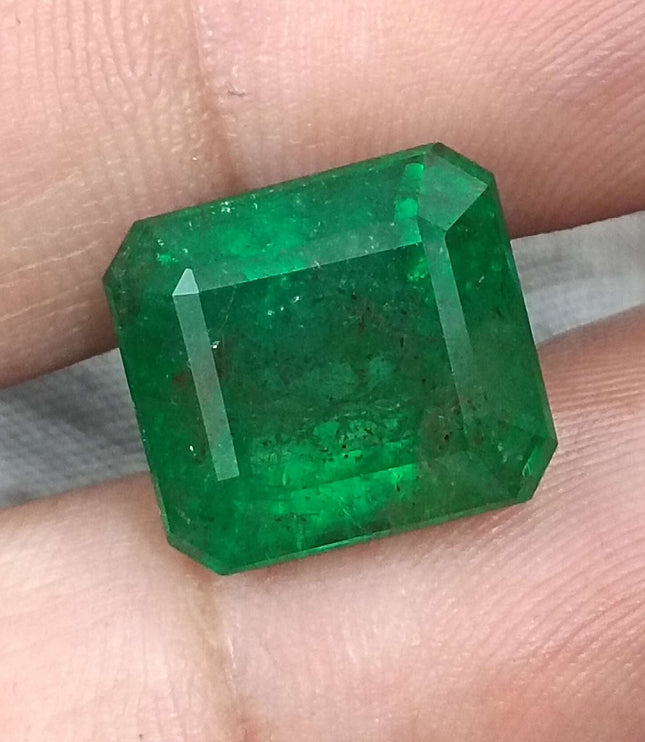 Natural Emerald 10.58 ct Vivid Deep Green Swat Loose Gemstone – Certified Investment Grade