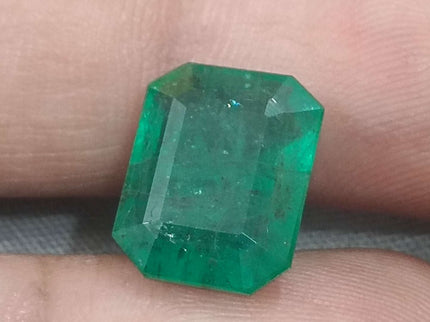 Natural Emerald 6.62ct Natural Medium Green Zambian Origin Loose Gemstone