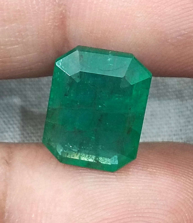 Natural Emerald 6.62ct Natural Medium Green Zambian Origin Loose Gemstone