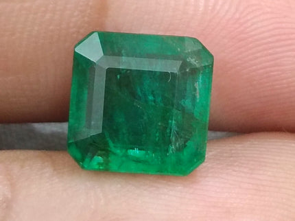GSI Certified 4.61ct Deep Green Emerald , 100% Natural Gem