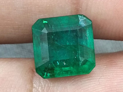GSI Certified 4.61ct Deep Green Emerald , 100% Natural Gem