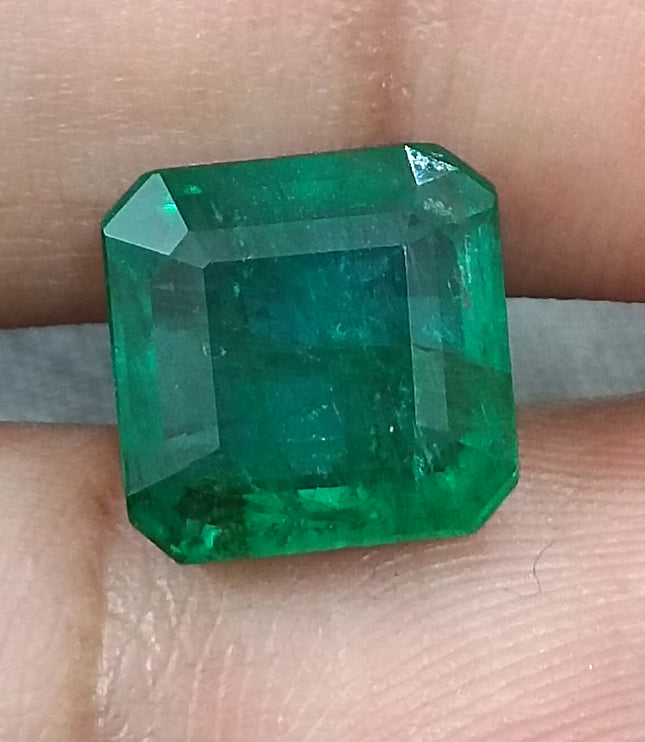 GSI Certified 4.61ct Deep Green Emerald , 100% Natural Gem