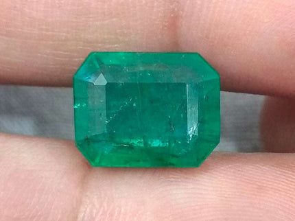 Natural Emerald 6.62ct Natural Medium Green Zambian Origin Loose Gemstone