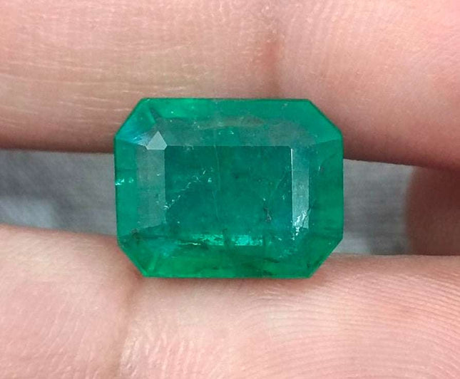 Natural Emerald 6.62ct Natural Medium Green Zambian Origin Loose Gemstone