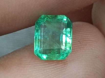 GSI Certified 1.54ct Medium Green Zambian Emerald