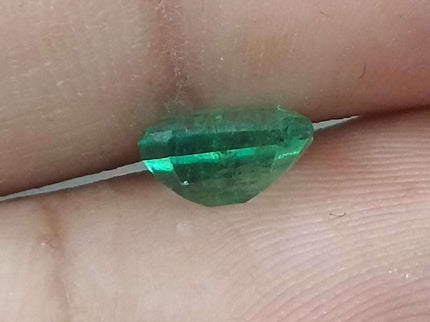 GSI Certified 1.54ct Medium Green Zambian Emerald
