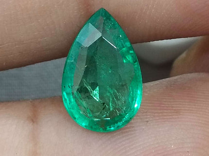 GSI Certified 3.25ct Intense Green Zambian Emerald