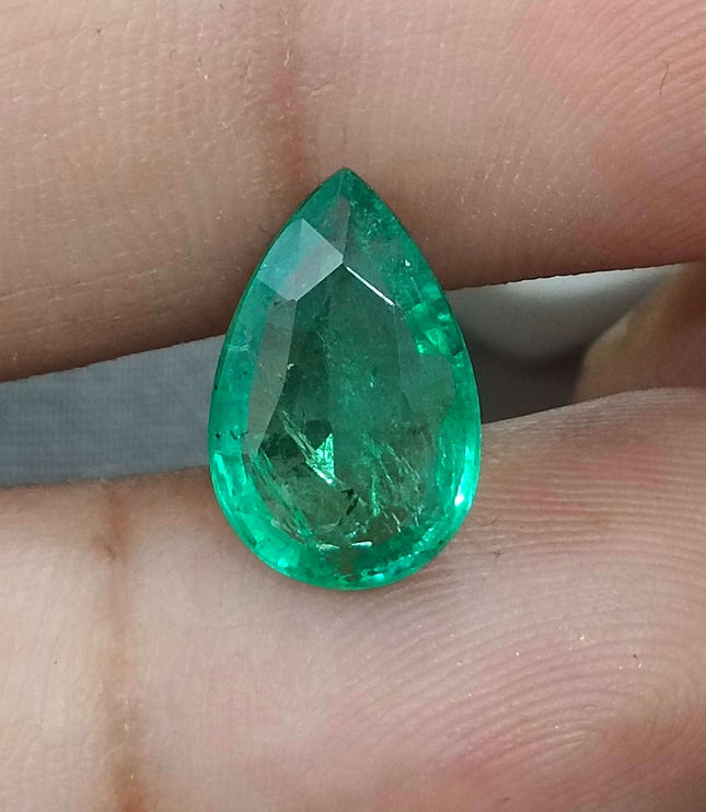 GSI Certified 3.25ct Intense Green Zambian Emerald