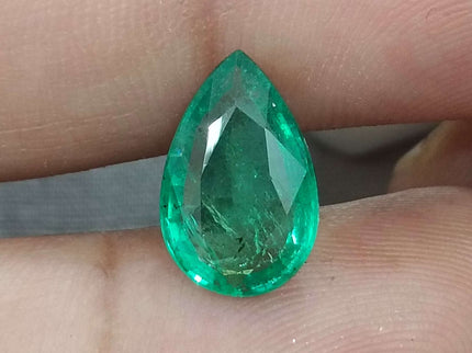GSI Certified 3.25ct Intense Green Zambian Emerald