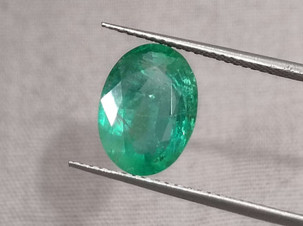 Natural Emerald 3.62ct GSI certified Medium Intense Green Oval Cut Loose Gemstone