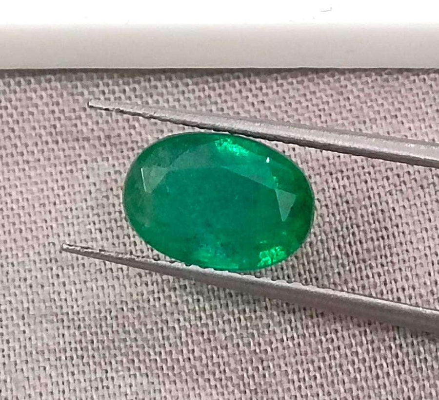 Certified 2.39ct Natural Zambian Emerald.
