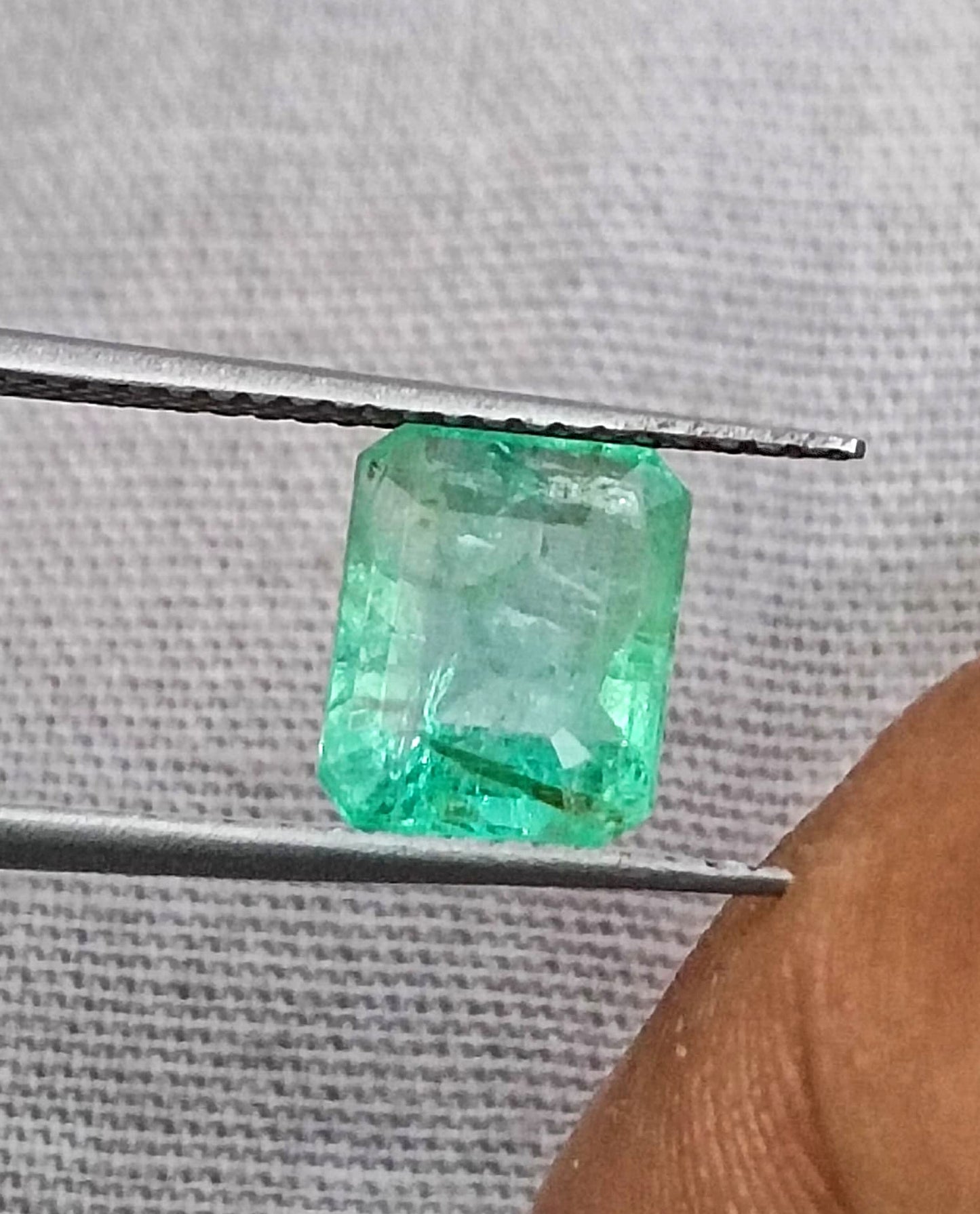 1.75ct Ethiopian Emerald, 100% Natural Gem