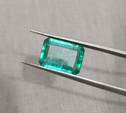 GSI Certified 3.05ct Zambian Emerald, 100% Natural Gemstone