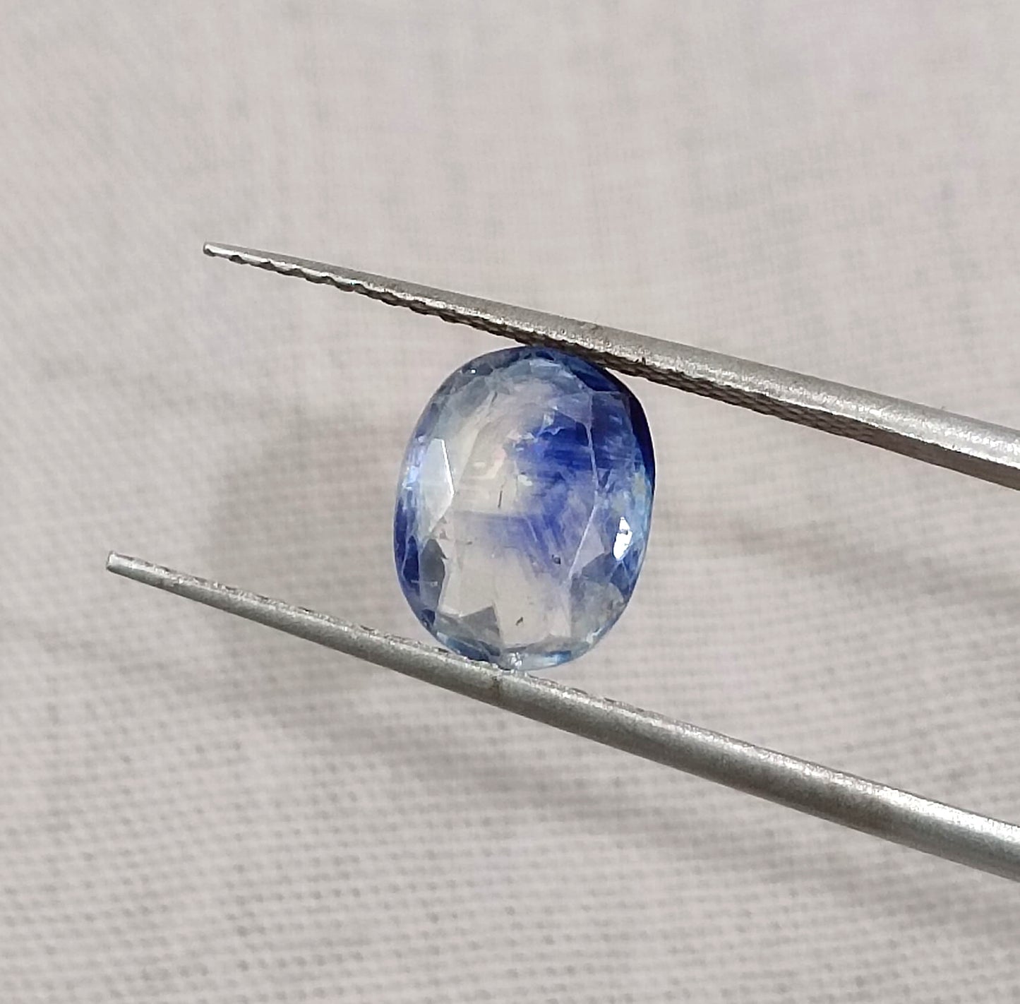 GSI Certified 1.76ct Blue Sapphire, 100% Natural Untreated Gemstone