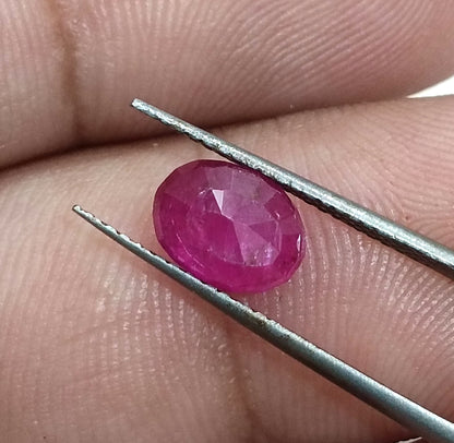 GSI Certified 1.74ct Burmese Ruby. 100% Natural Untreated Gemstone