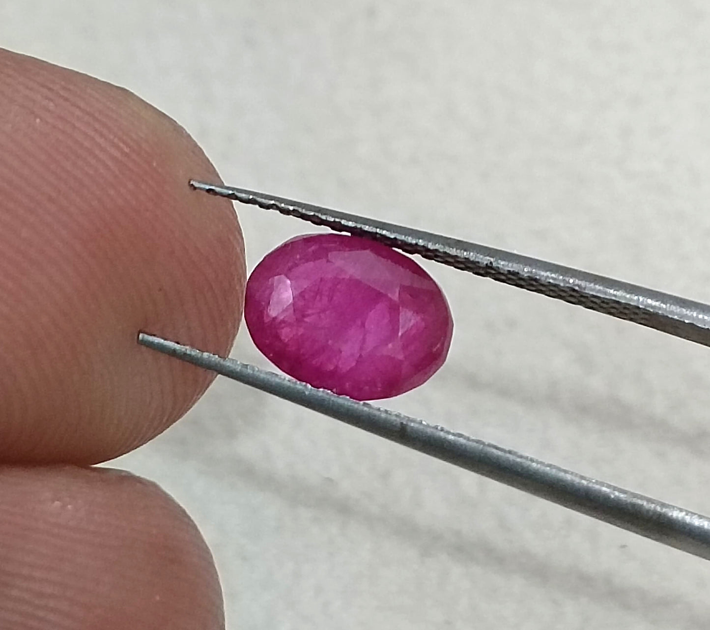 GSI Certified 1.74ct Burmese Ruby. 100% Natural Untreated Gemstone