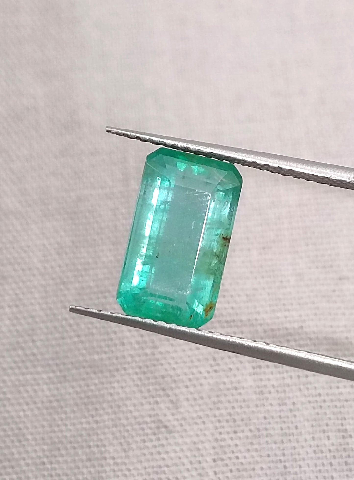 2.63ct Zambian Emerald, 100% Natural Gemstone