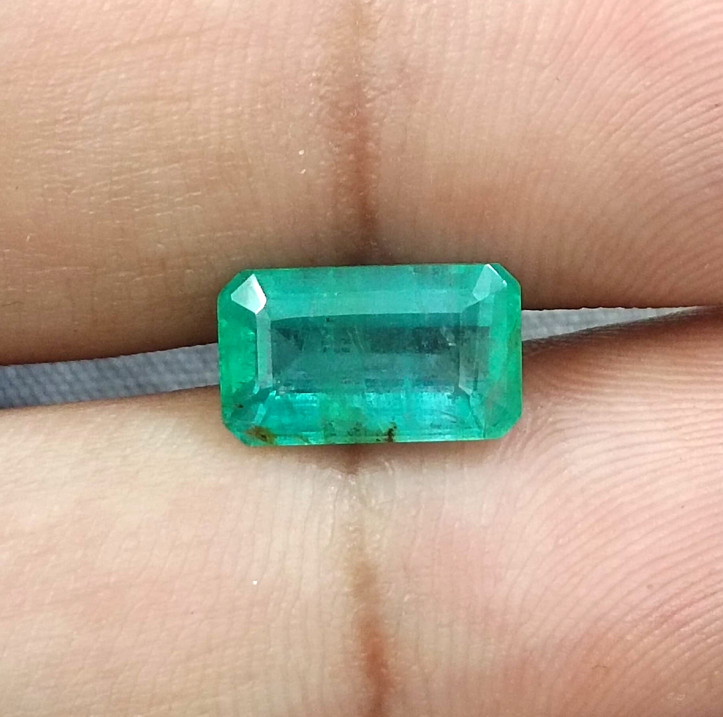 2.63ct Zambian Emerald, 100% Natural Gemstone