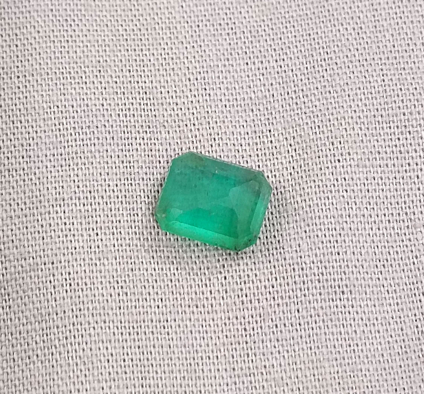 1.97ct Zambian Emerald, 100% Natural Gemstone