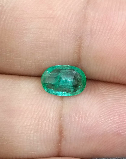 1.06ct Beautiful Zambian Emerald, 100% Natural Emerald