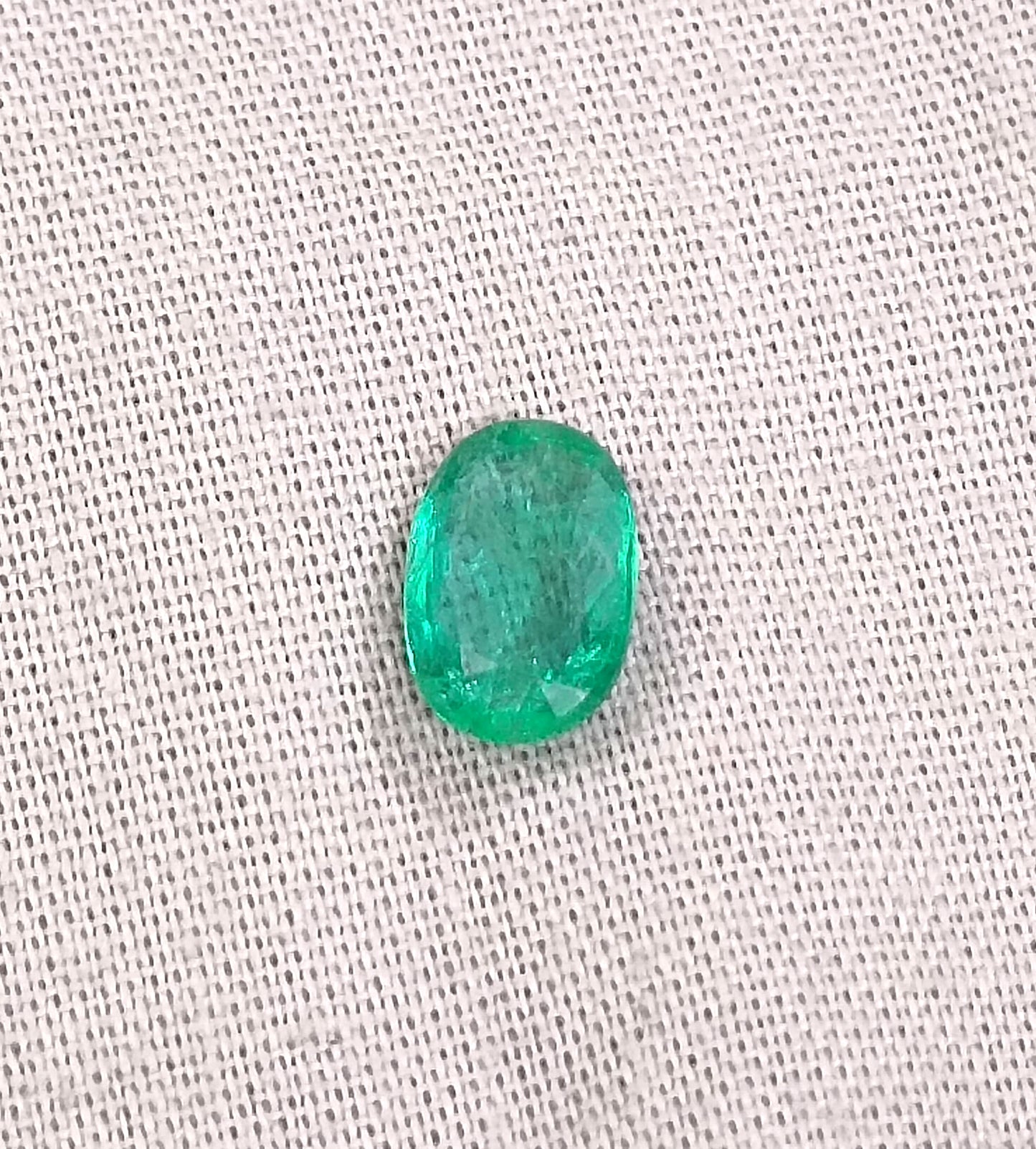 1.06ct Beautiful Zambian Emerald, 100% Natural Emerald