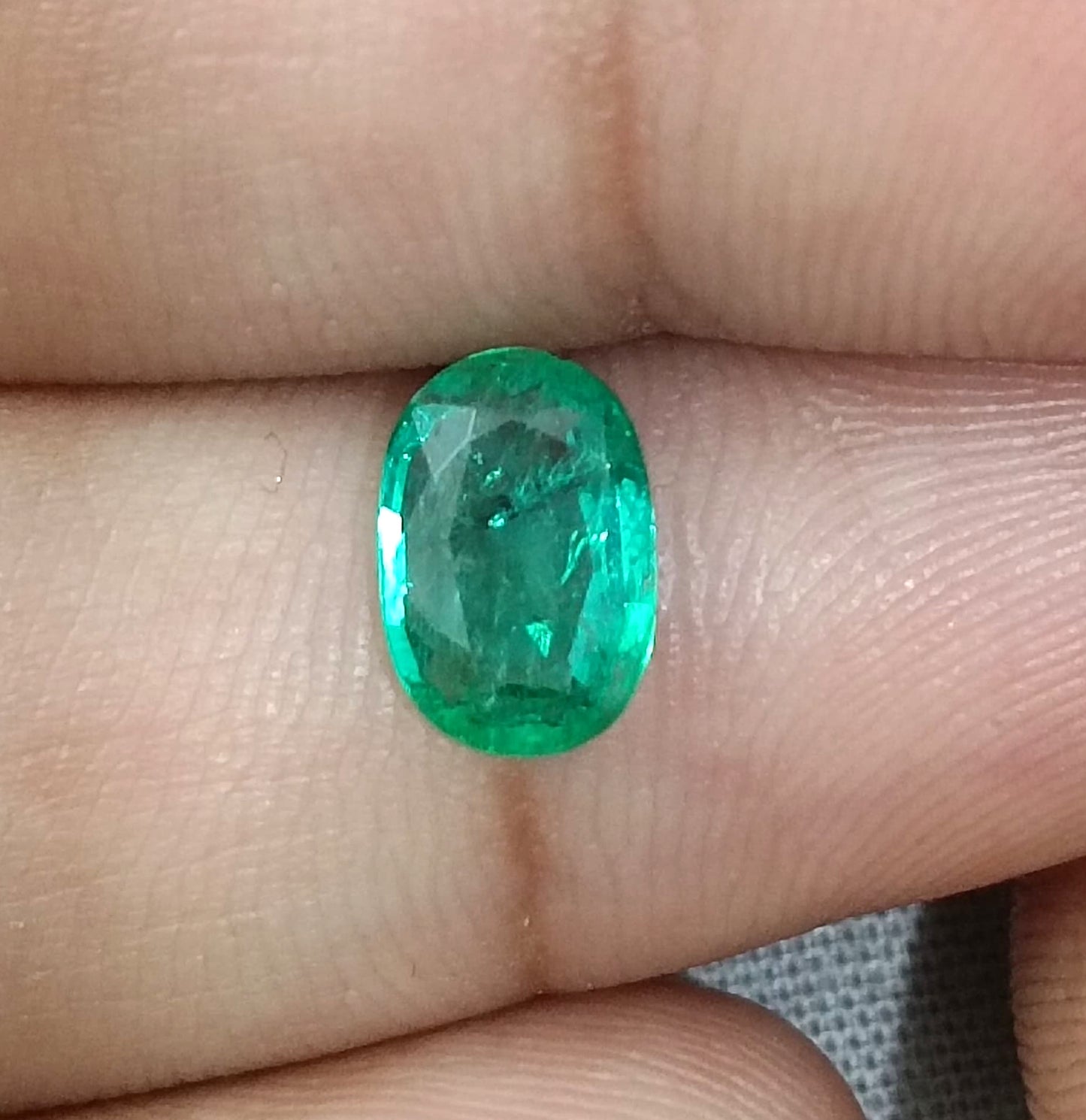 1.06ct Beautiful Zambian Emerald, 100% Natural Emerald