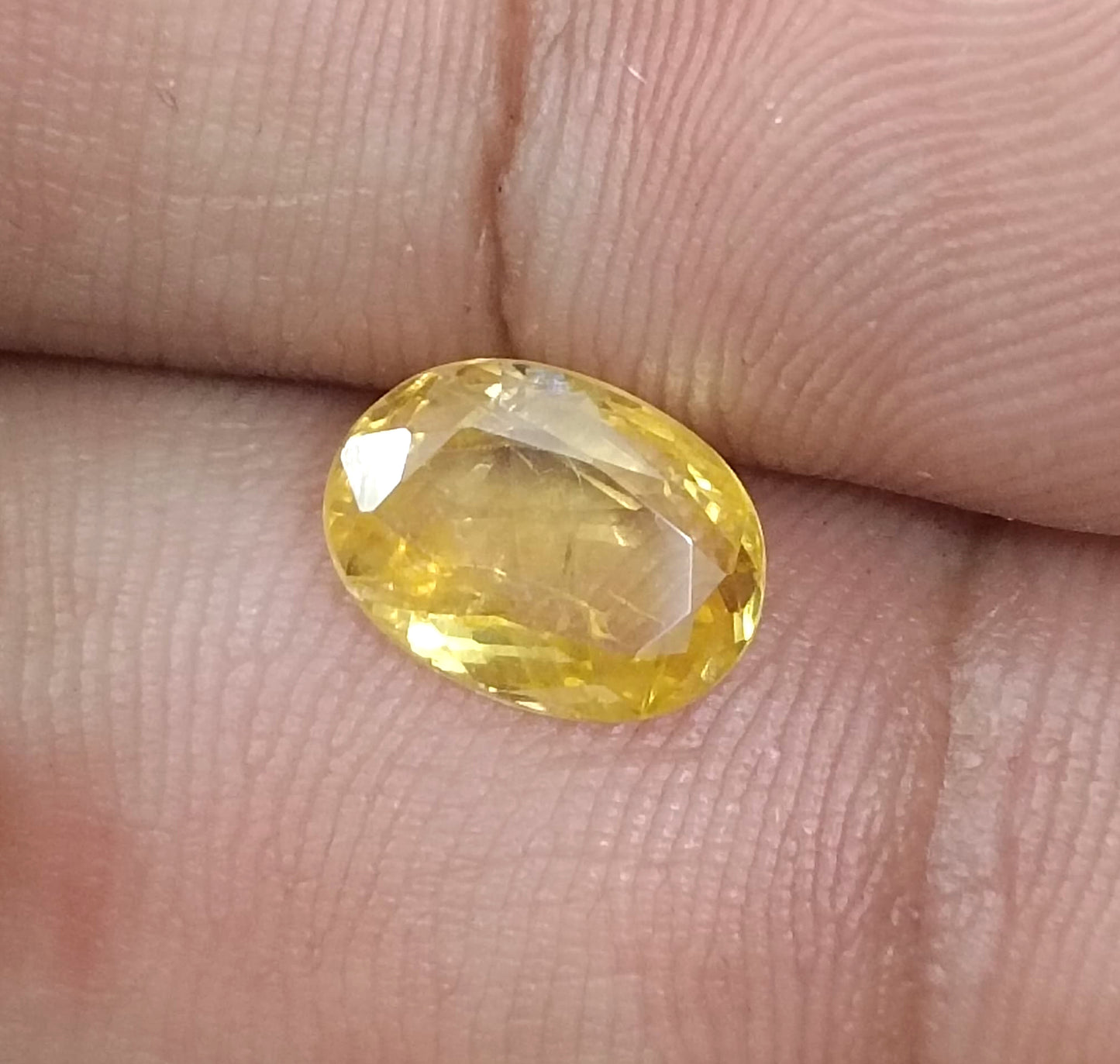 GSI Certified 2.58ct Yellow Ceylon Sapphire, 100% Natural Untreated Gemstone