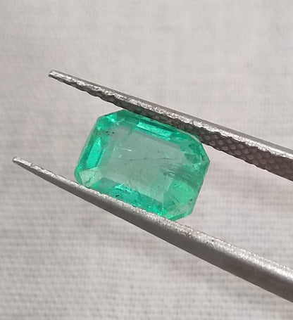 GSI Certified 1.42ct Zambian Emerald, 100% Natural Gemstone