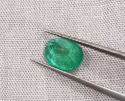 GSI Certified 1.90ct Vivid Medium Green Emerald, 100% Natural Gemstone